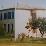 La vecchia scuola - Rivalta 1968 (Foto Fam. Rapetti - Rivergaro) - Mostra 2009 - Gazzola com'era e come eravamo - Palazzo Municipale Gazzola