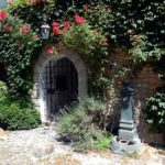 Fontanella d'acqua all'interno del borgo di Rivalta