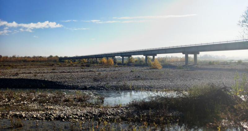 Il Ponte di Tuna sul fiume Trebbia nei pressi di Rivalta